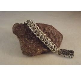 Garter Chain with Twist Bracelet